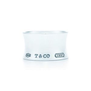 🎀SOLD🎀Tiffany & Co. Wide Concave Silver Ring